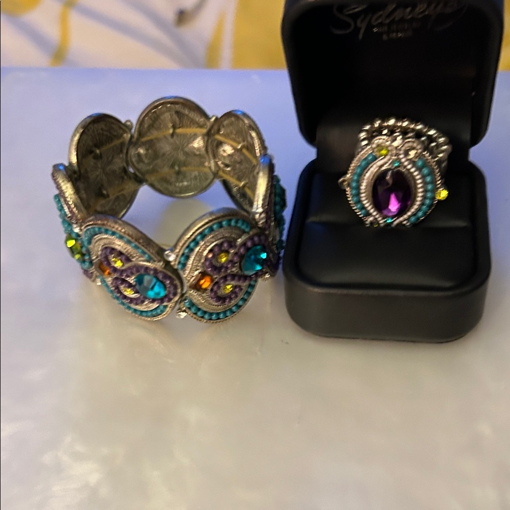 Elegant SilverJewelry Set with multiple colored crystals.Beautiful set
